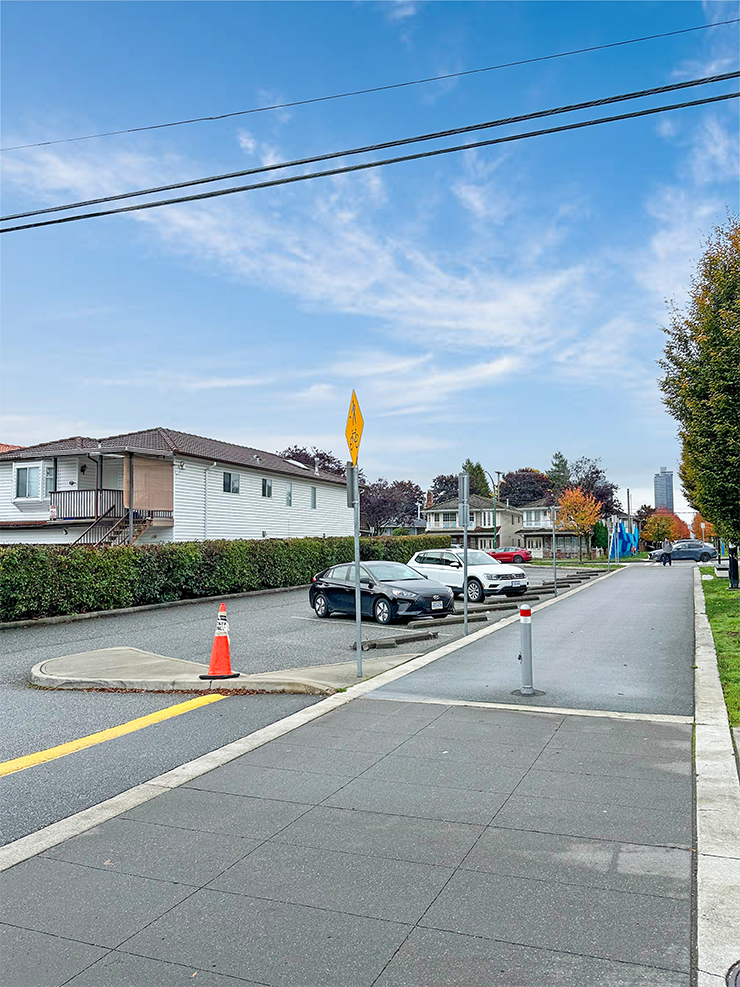 406 Willingdon Ave - surface parking lot next to the site